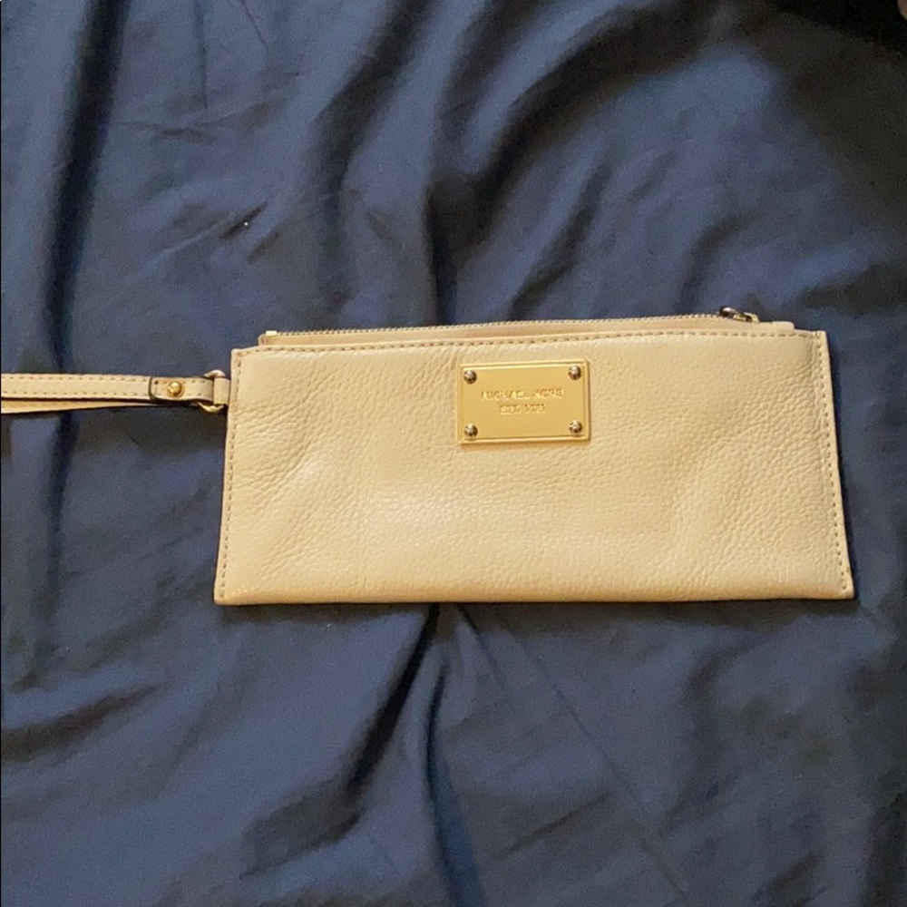 MK wristlet